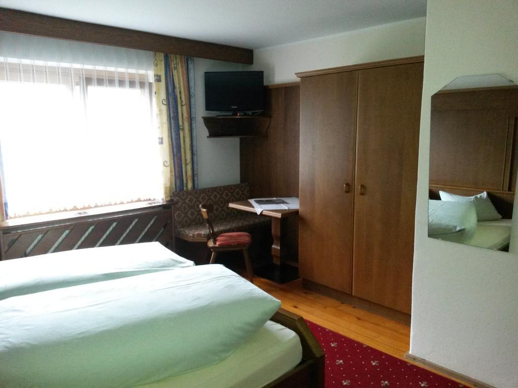 Gasthof Pension Traube Karres Pokoj fotografie