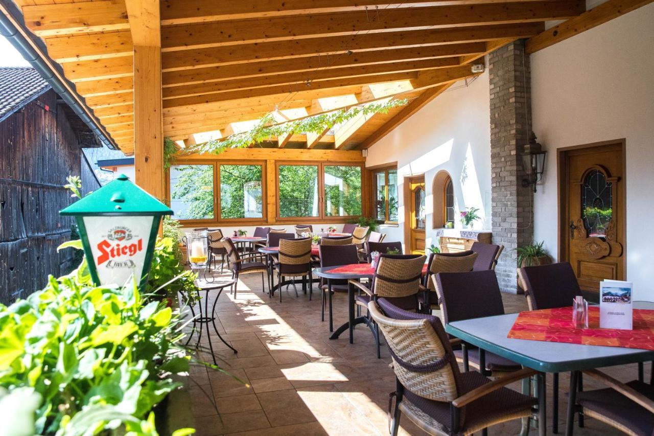 Gasthof Pension Traube Karres Exteriér fotografie